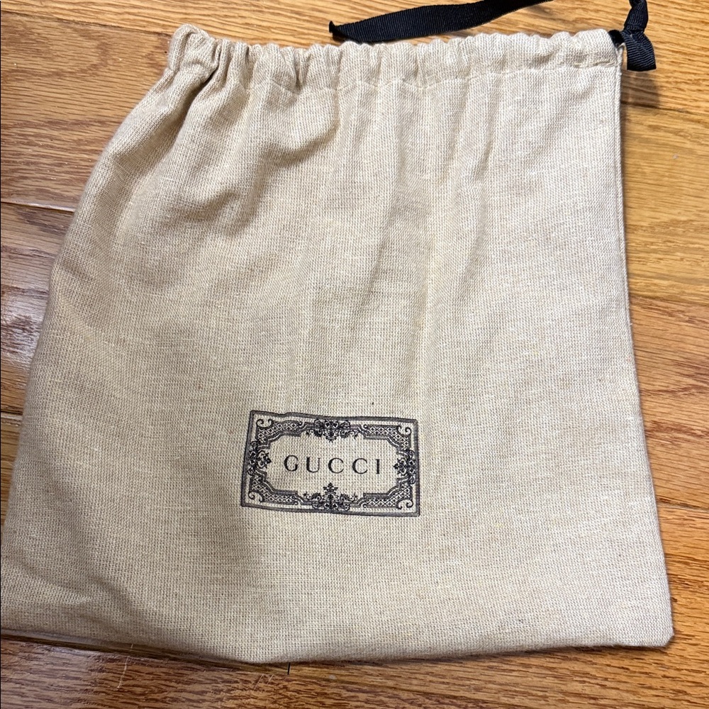 Gucci kids Cap with Green and Red Stripe with Fake Not Logo - Picture 6 of 7
